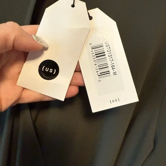 Universal Standard Olive Blouse with Draped accent . Size medium. NWT - Picture 4 of 6